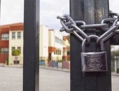 Κλειστά τα σχολεία σε Τήνο, Ανδρο, Μύκονο εξαιτίας της κακοκαιρίας